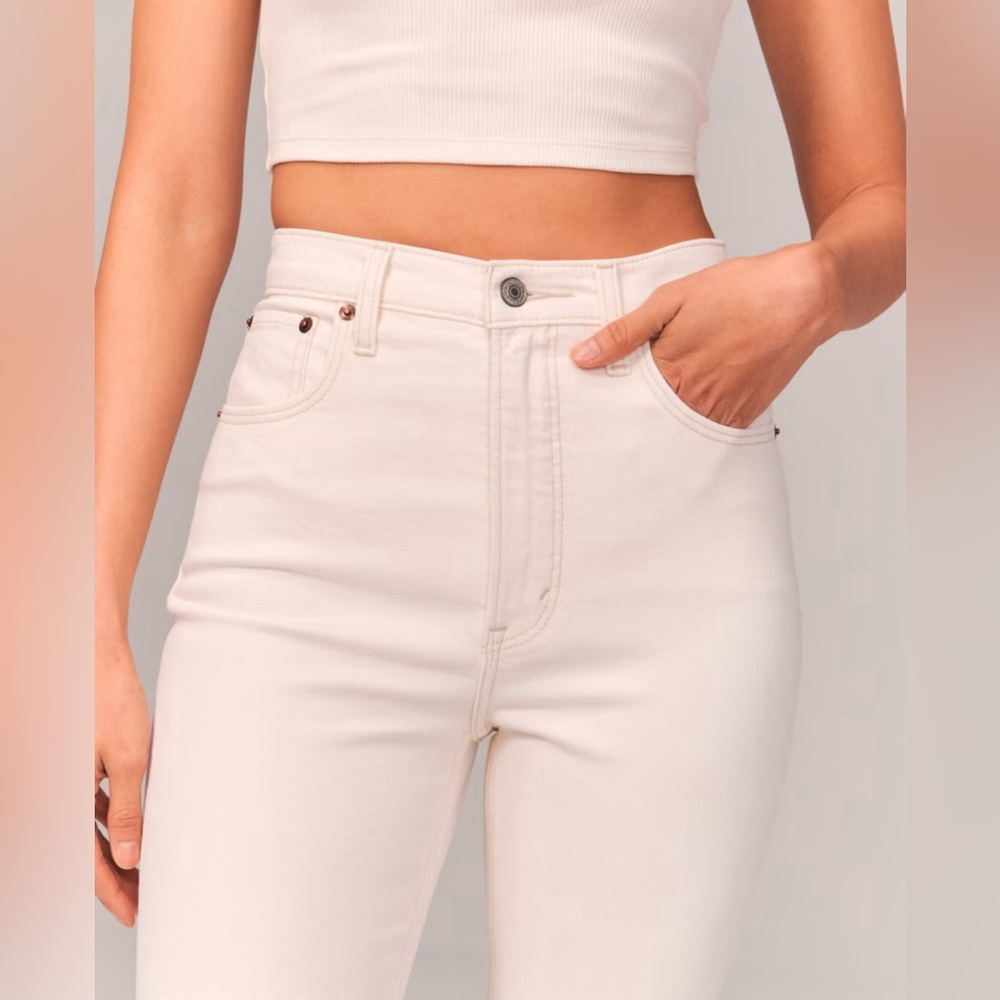NWT Abercrombie & Fitch The Ankle Straight Ultra High Rise jeans cream